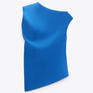 Zara Top made of a viscose blend.